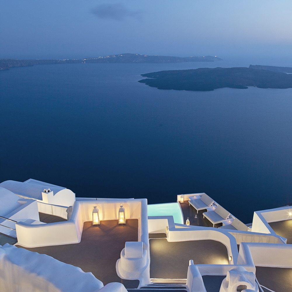 01_01_Katikies-Chromata-Hotel-Santorini-Imerovigli