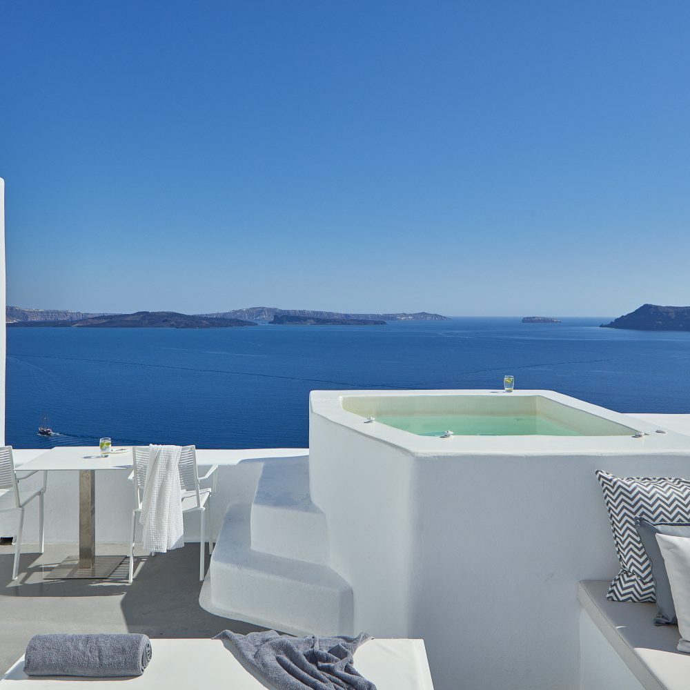 01_03_Katikies-Villa-Santorini-Oia