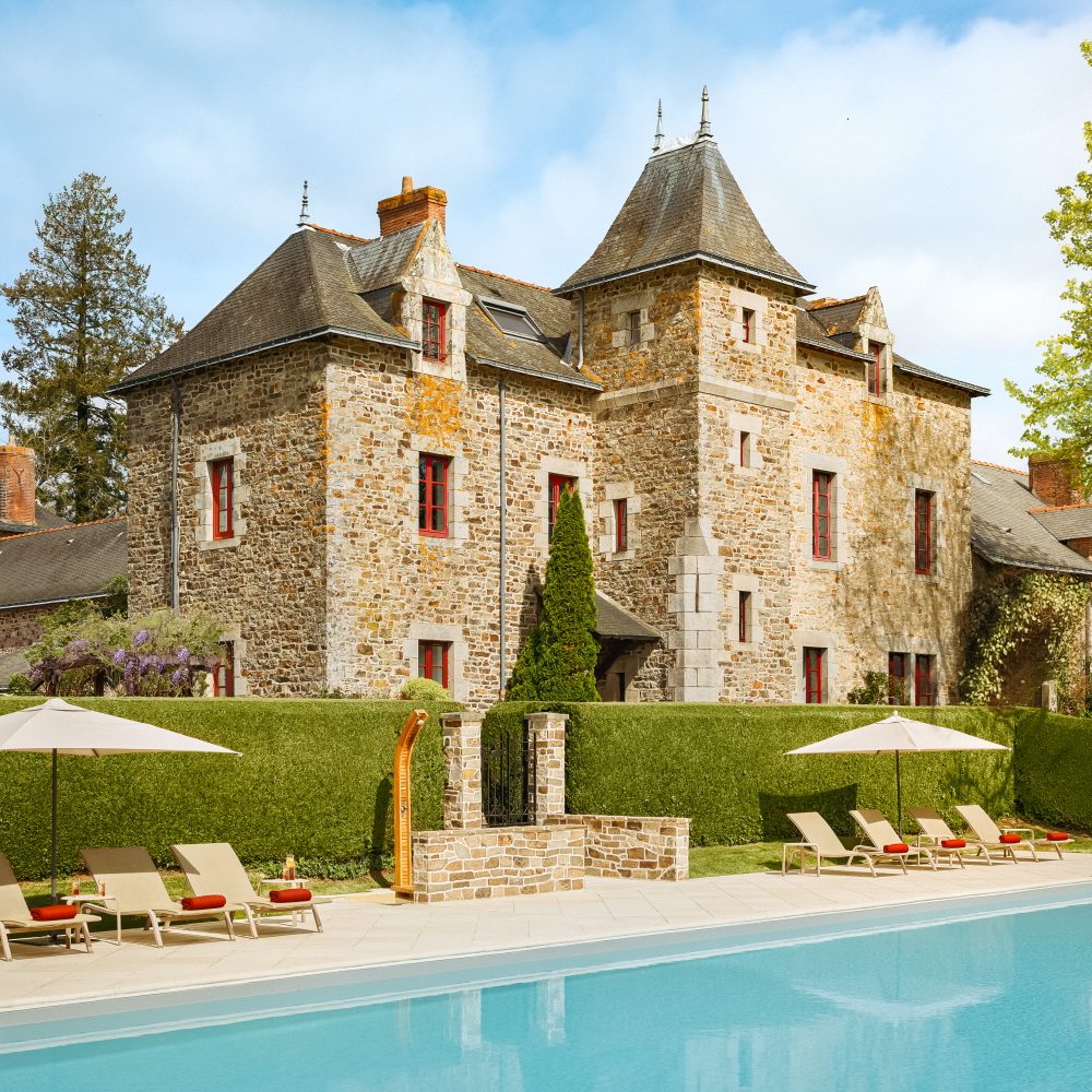Piscine Exterieure_DOMAINE_DE_LA_BRETESCHE_HD@adrienozouf-1